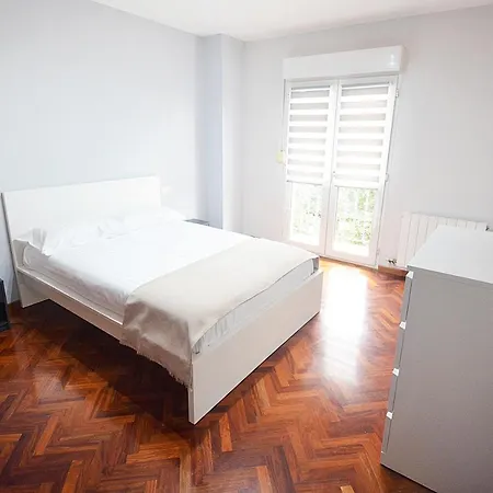 En Fefinanes, * Cambados